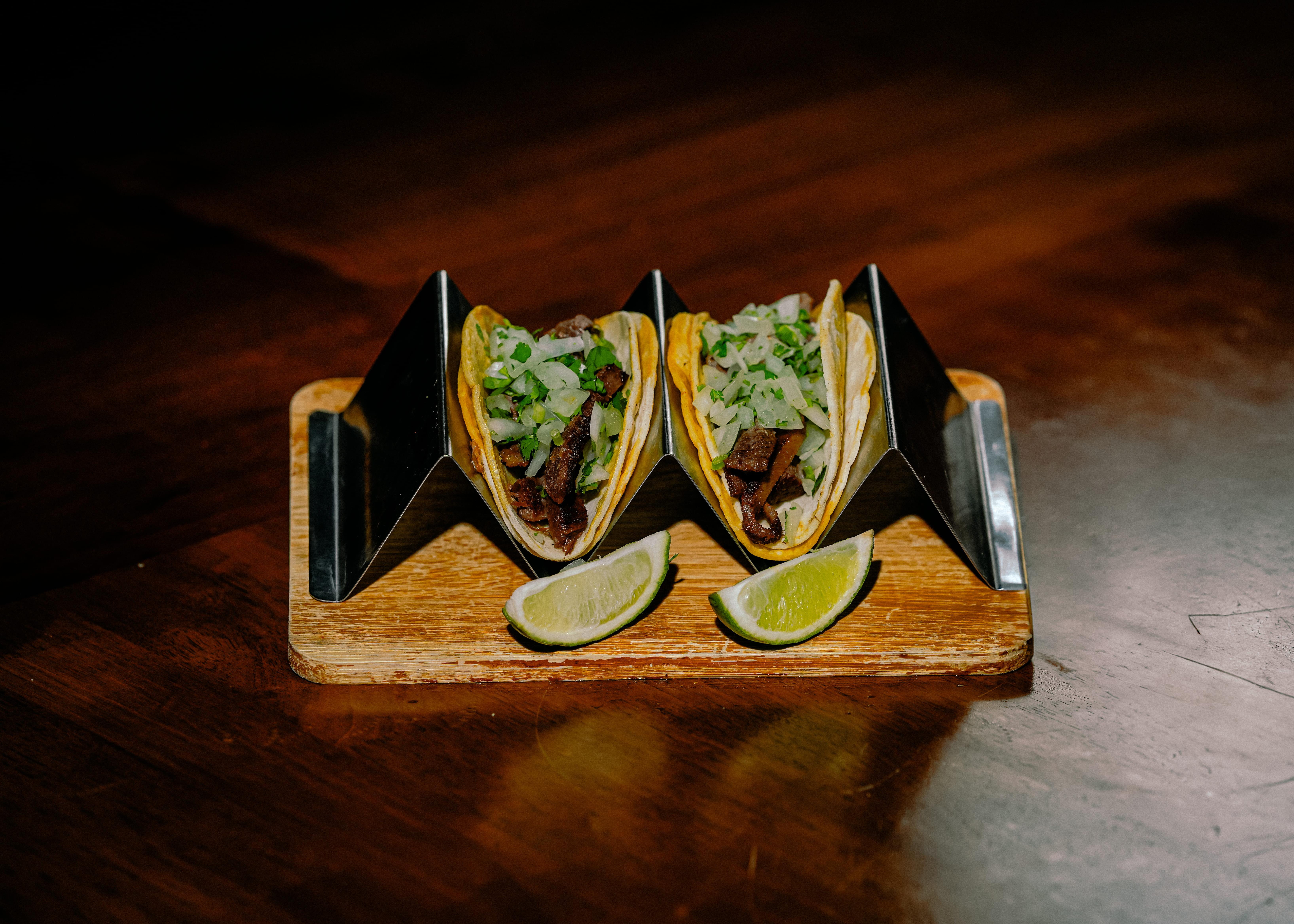 Orden de Tacos Asada.