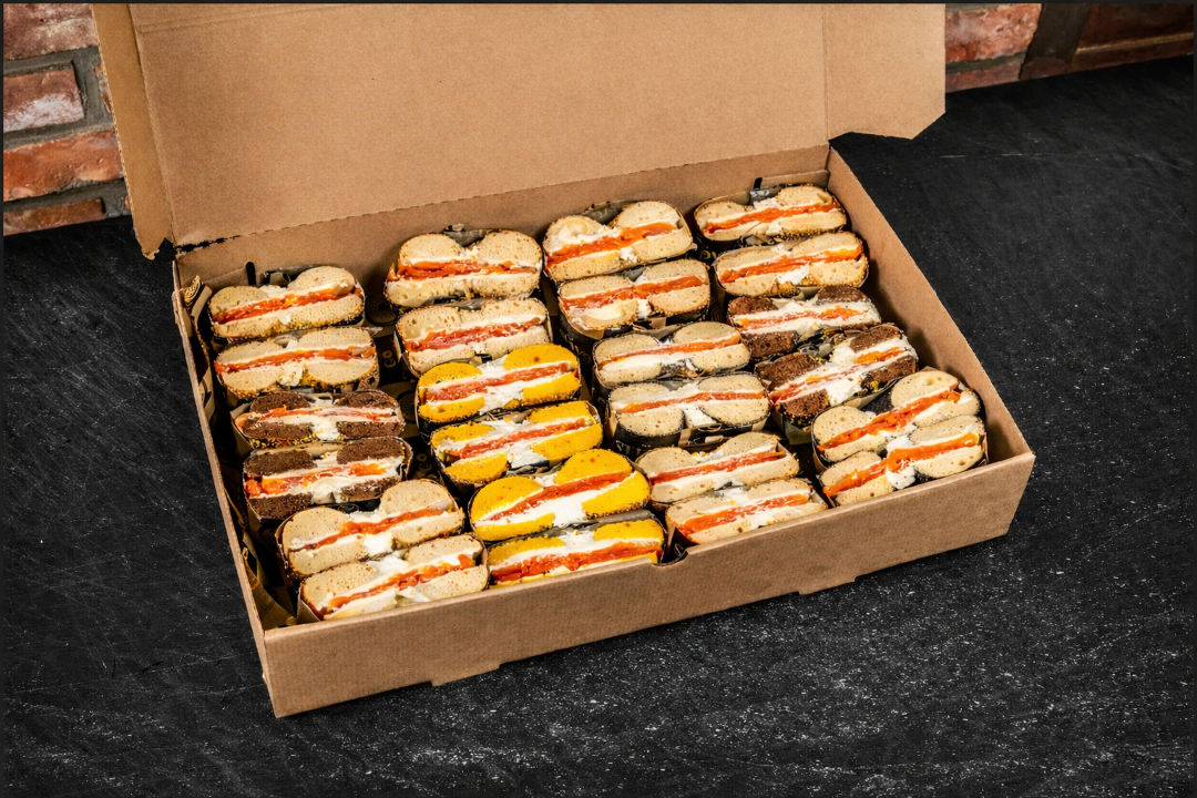 CLASSIC LOX SPECIAL BOX (12 Sandwiches).