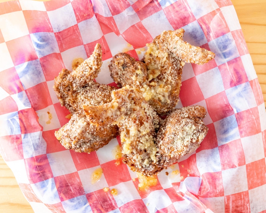 3 Whole Wingz Combo.