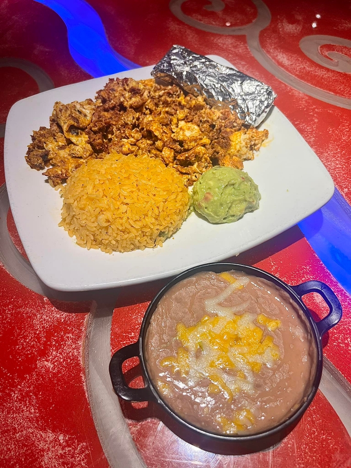 CHORIZO CON HUEVOS.