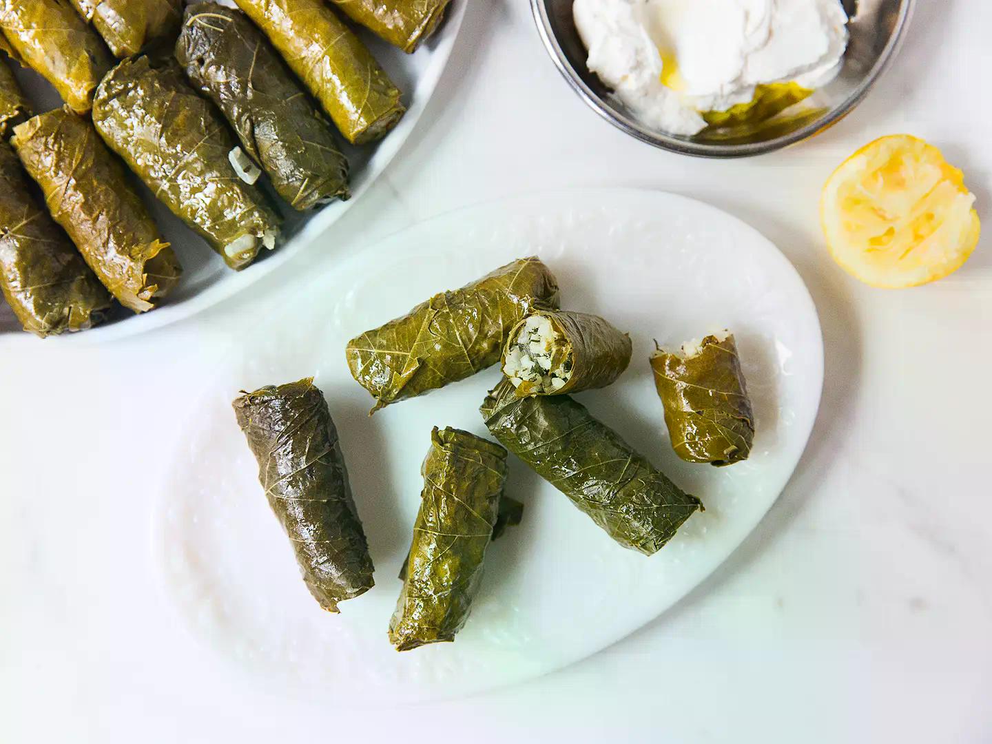 DOLMADAKIA PLATTER (FAMILY SIZE).