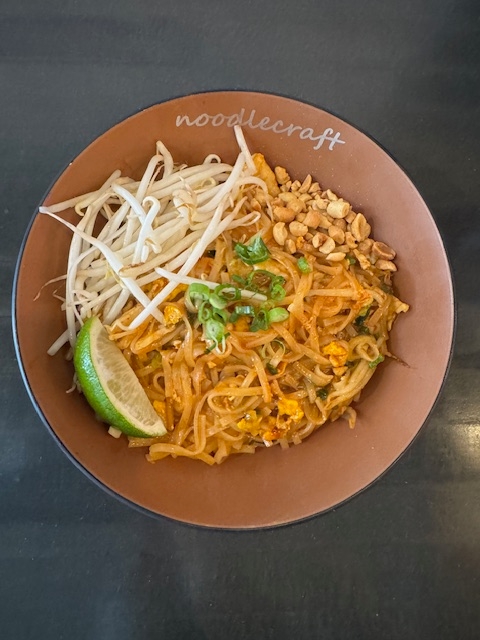 D-7 Pad Thai Noodle.