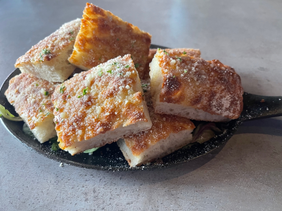 Focaccia (4 Pieces).