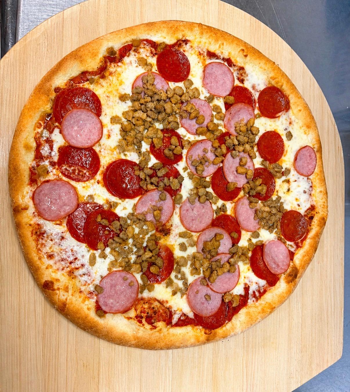 18" Meat Lovers.