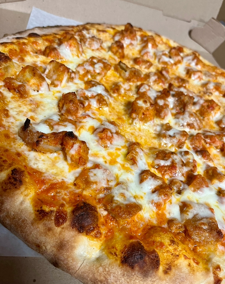 Chicken Vodka 16" Pizza.