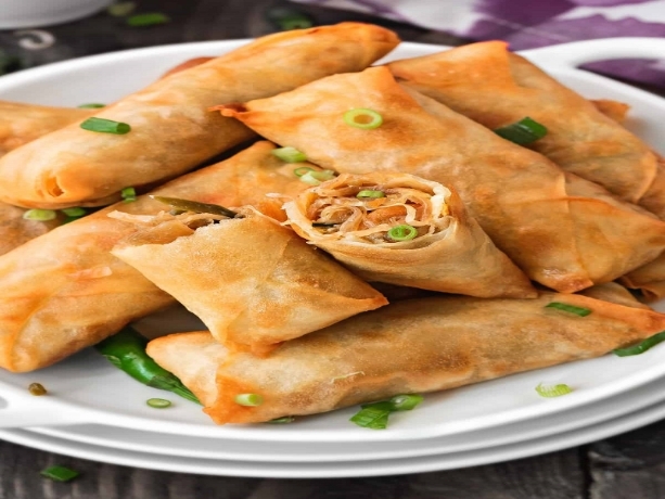 Vegetable Spring Rolls Ⓥ.