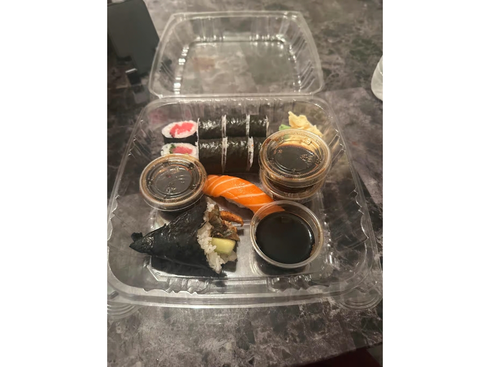 Tuna Roll.