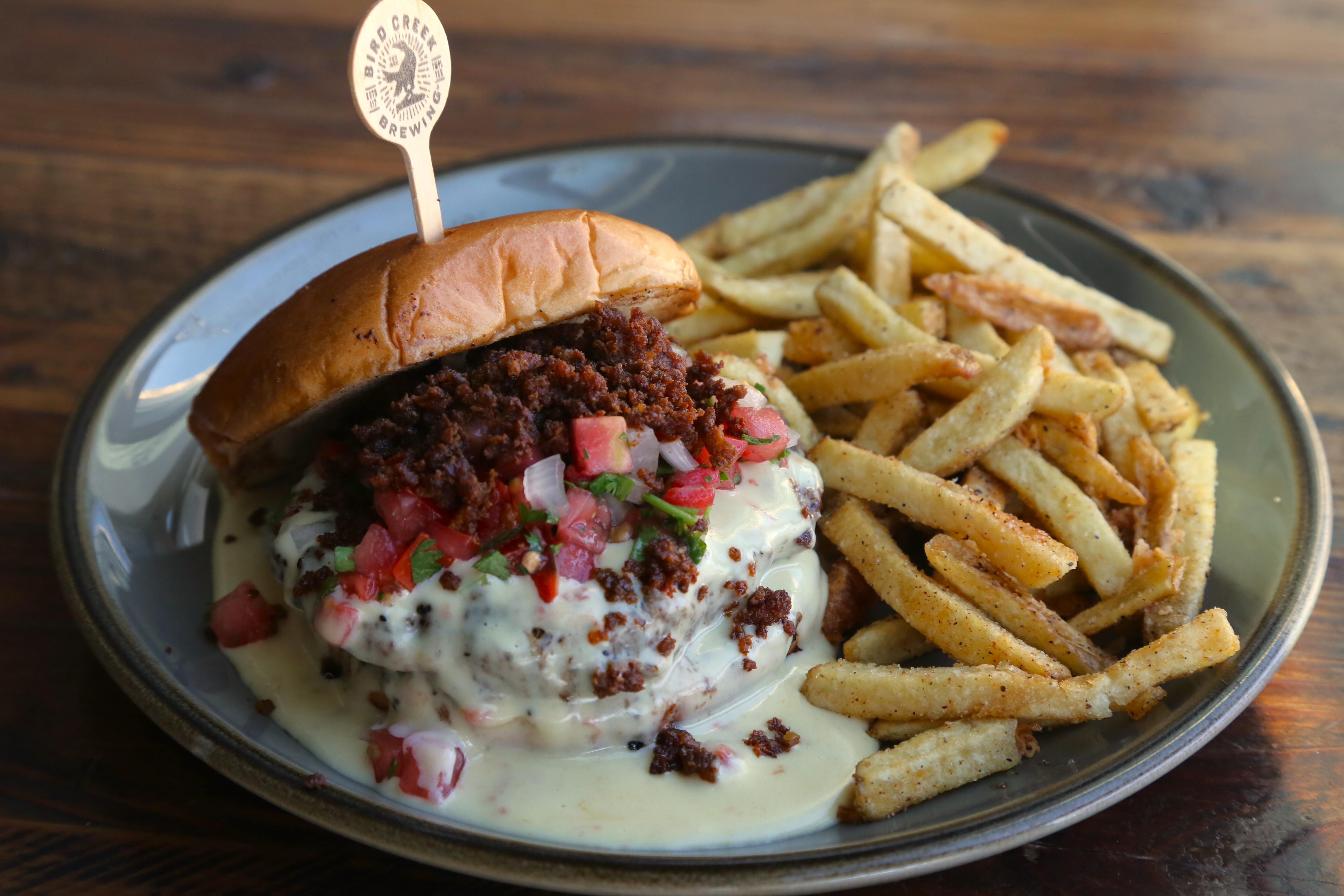 Burger Con Queso.