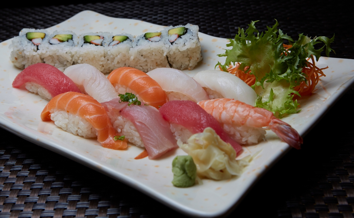 Sushi Deluxe (9pc, 1 cali).