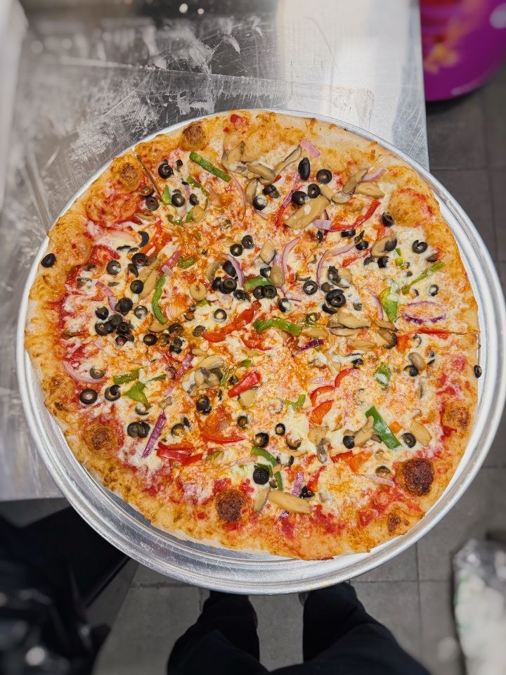 VEGGIE PIZZA.