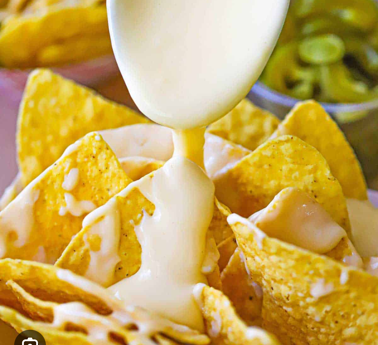 CHEESE NACHOS.
