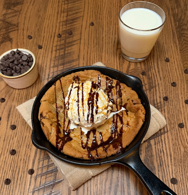 Colossal Cookie Sundae.