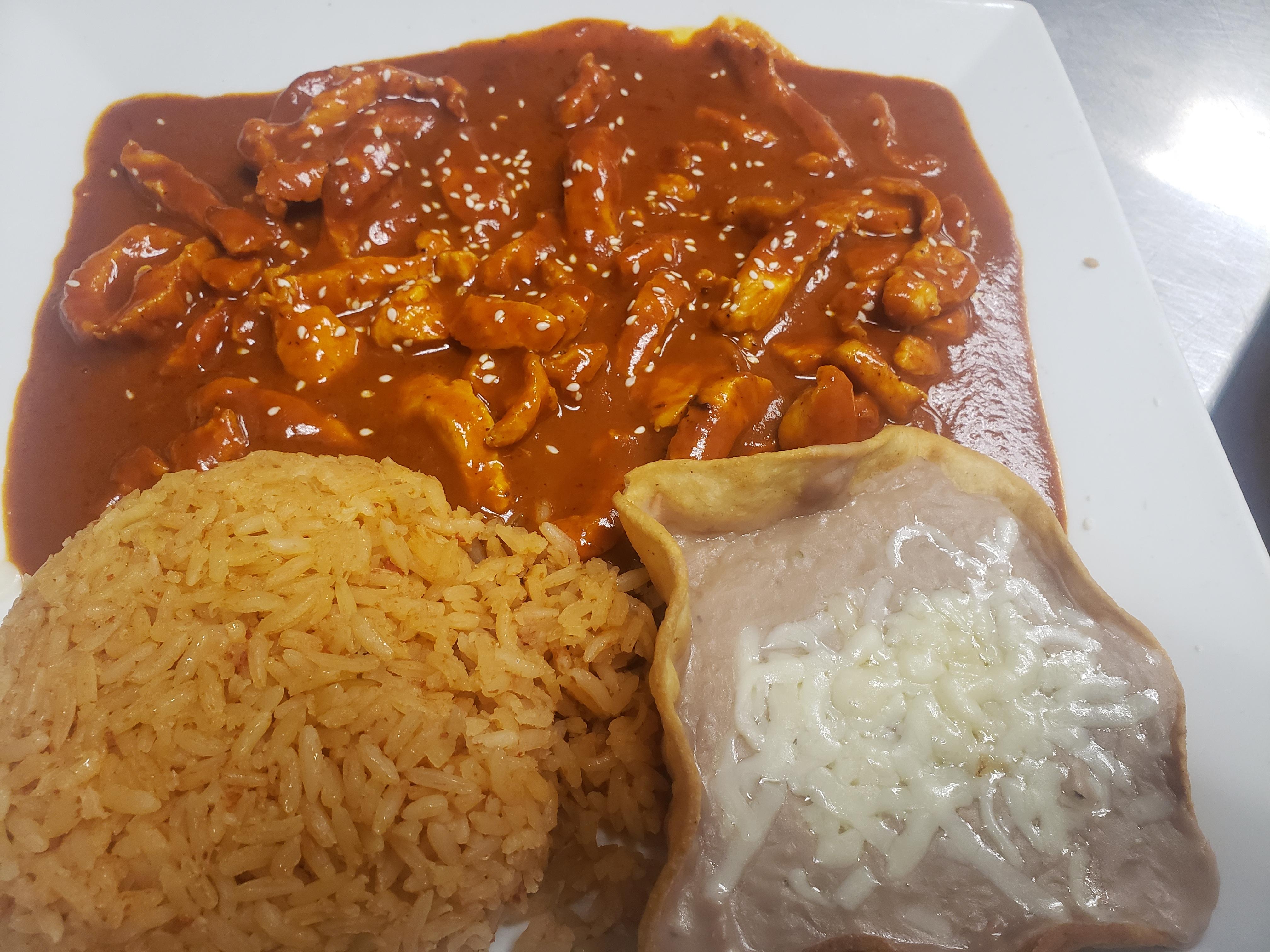 L-Pollo Mole.