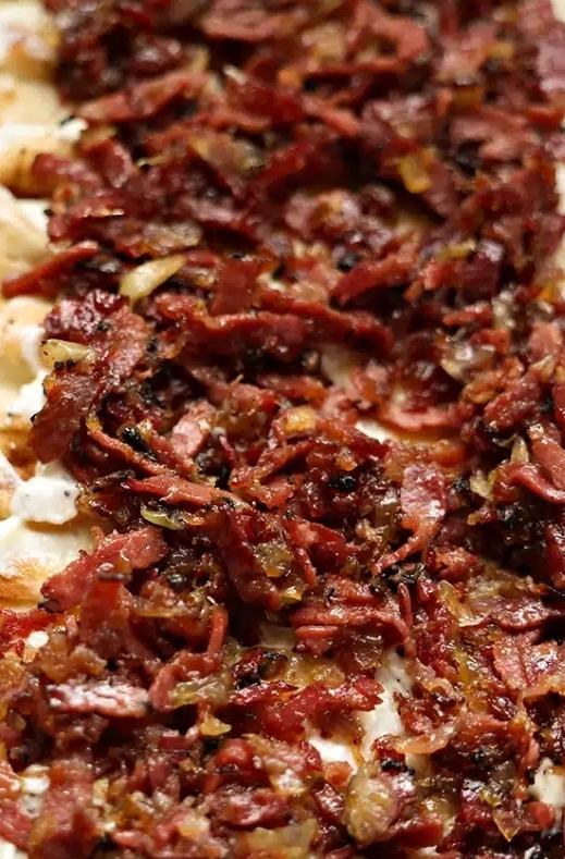 Pastrami Pizza.