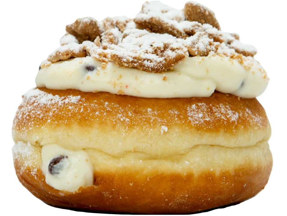 Cannoli.