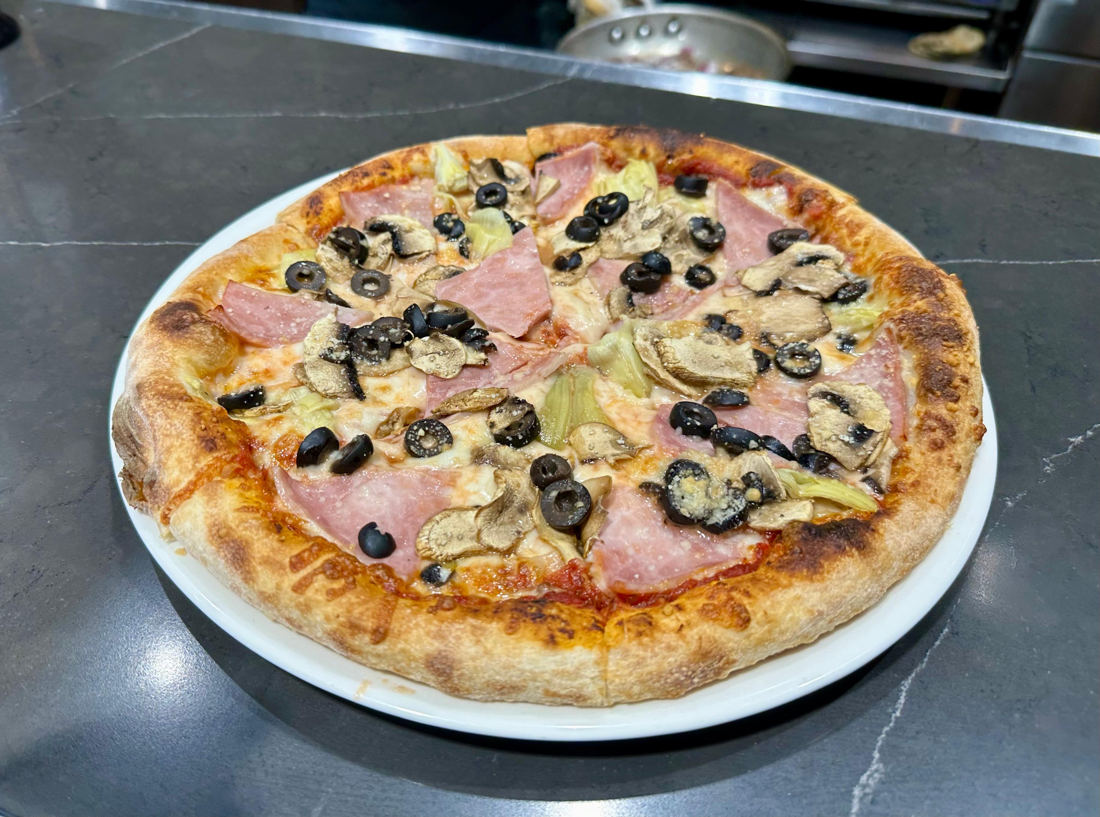 Capricciosa Pizza.