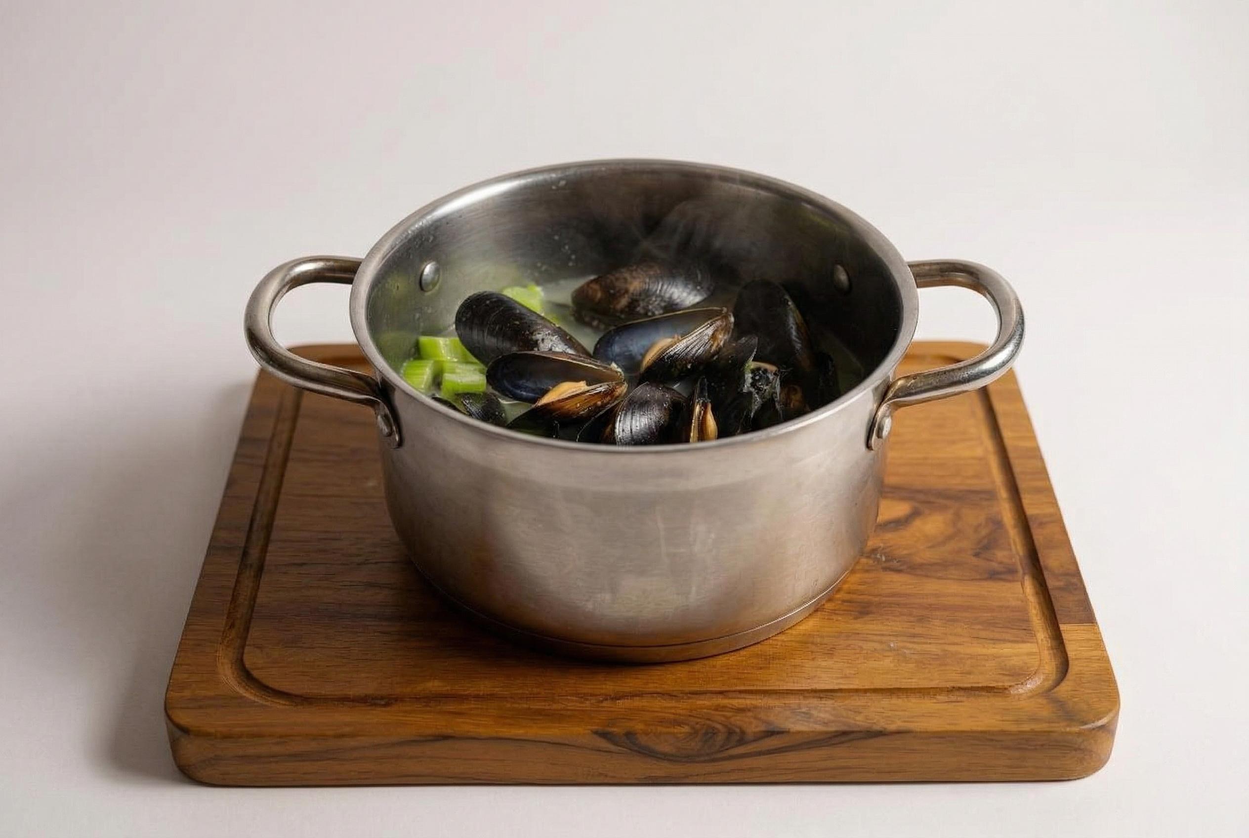 Original Steamed Mussel.