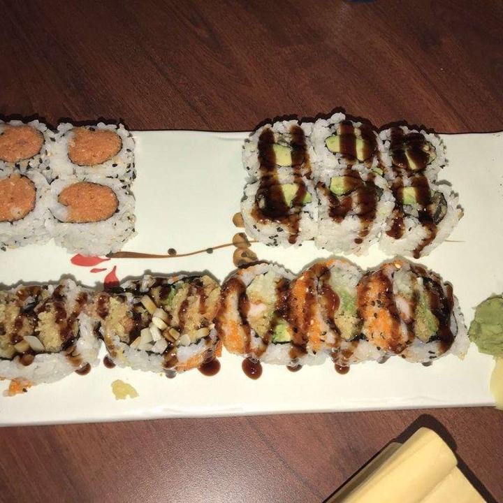 Tuna Roll.