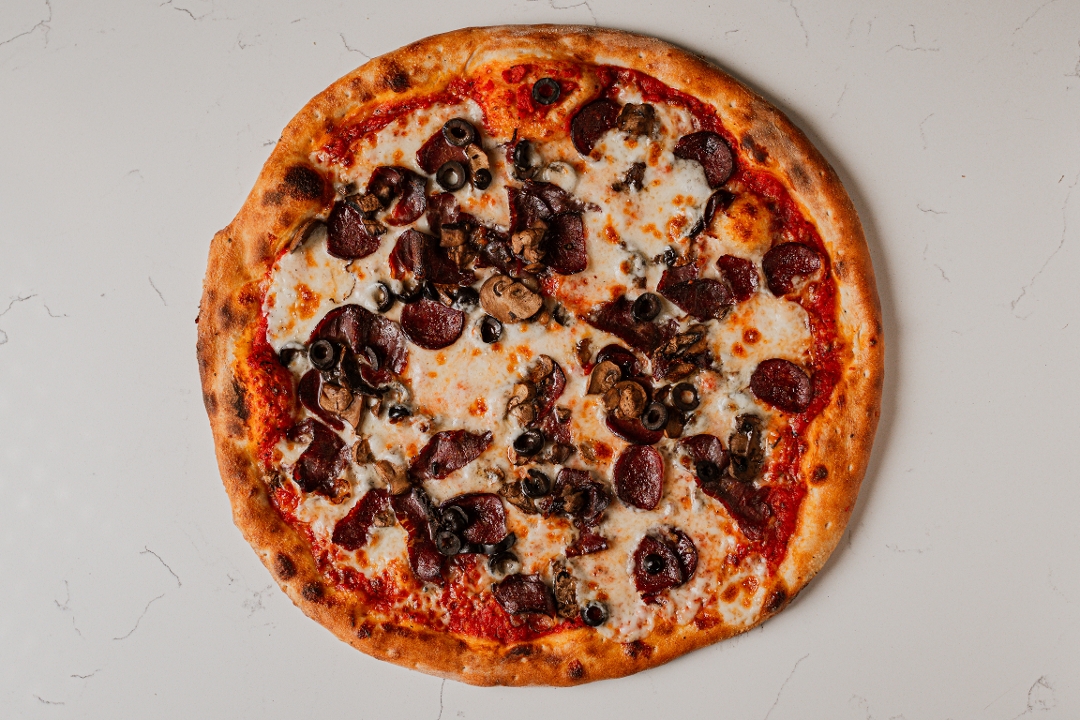 Pazza Pizza.