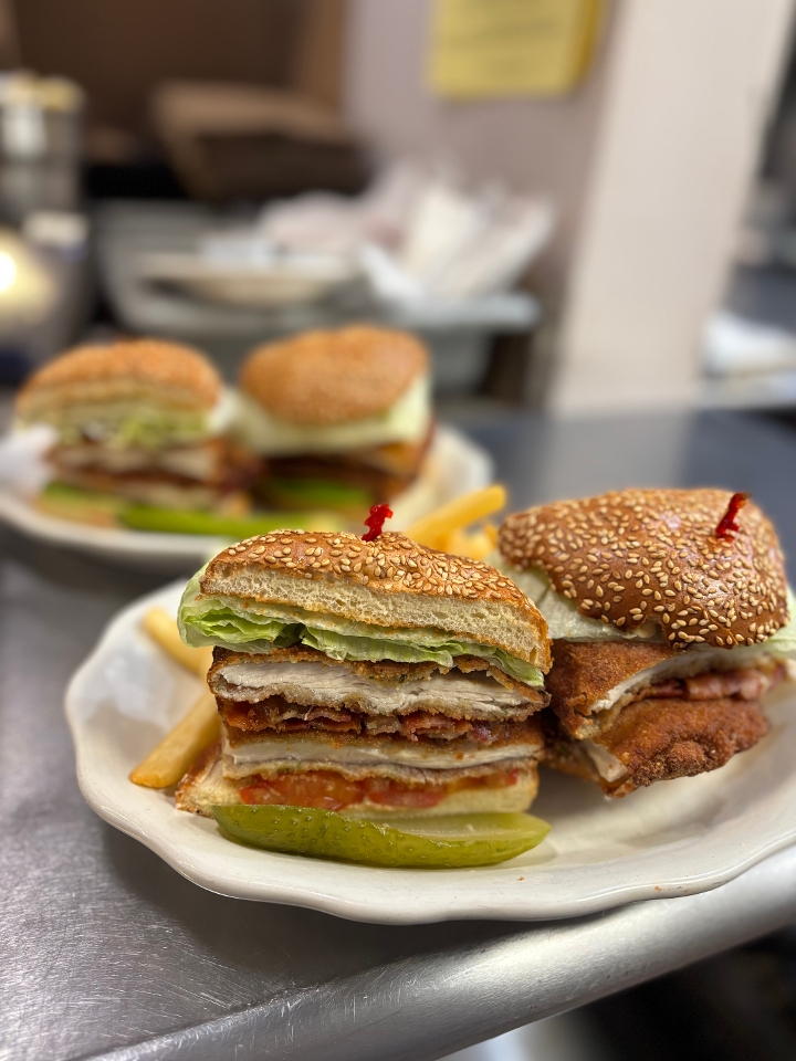 Crispy Chicken Deluxe.