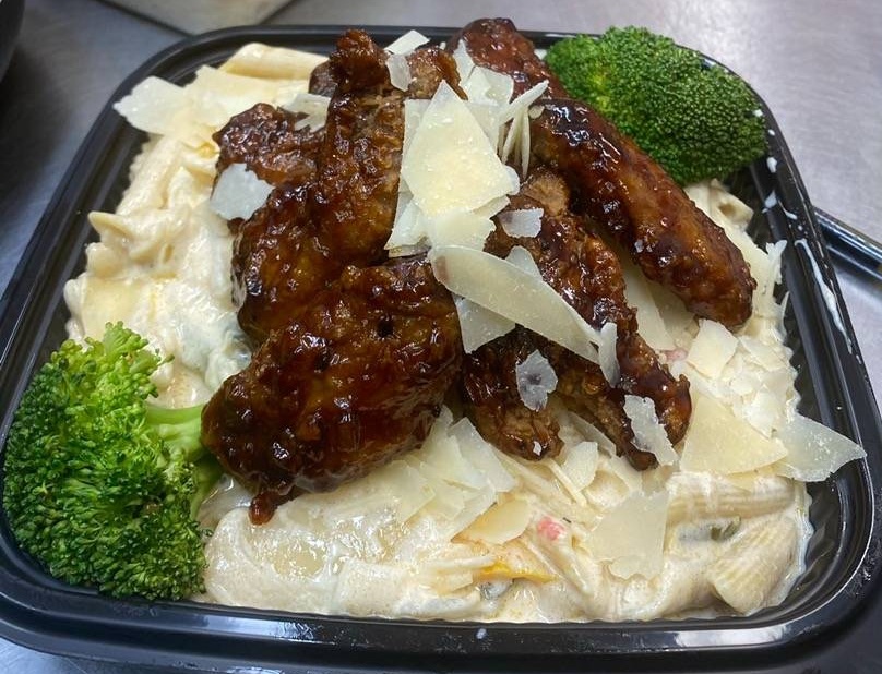 Honey jerk chicken Rasta pasta - SPECIAL.