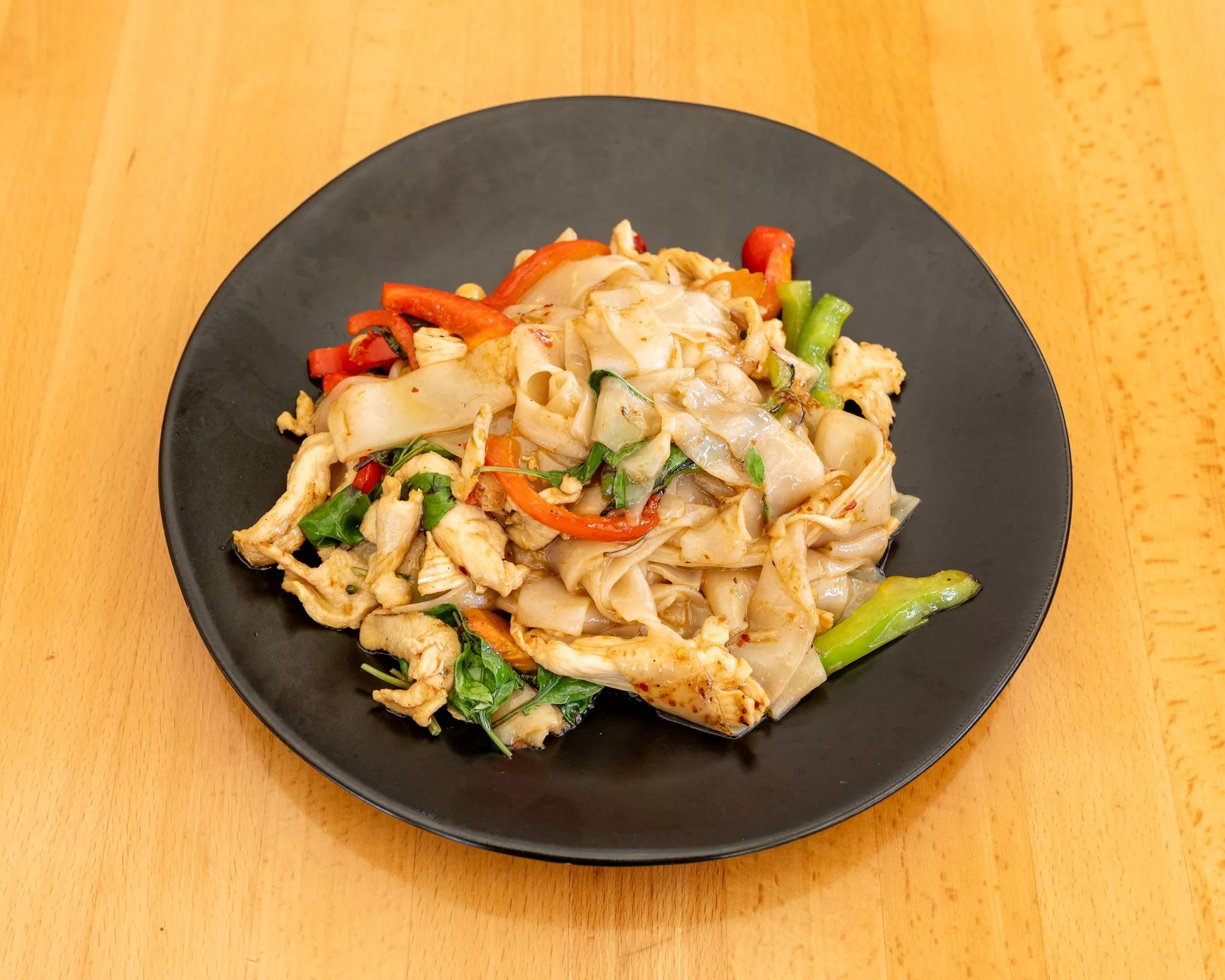 L-Spicy Basil Noodle.