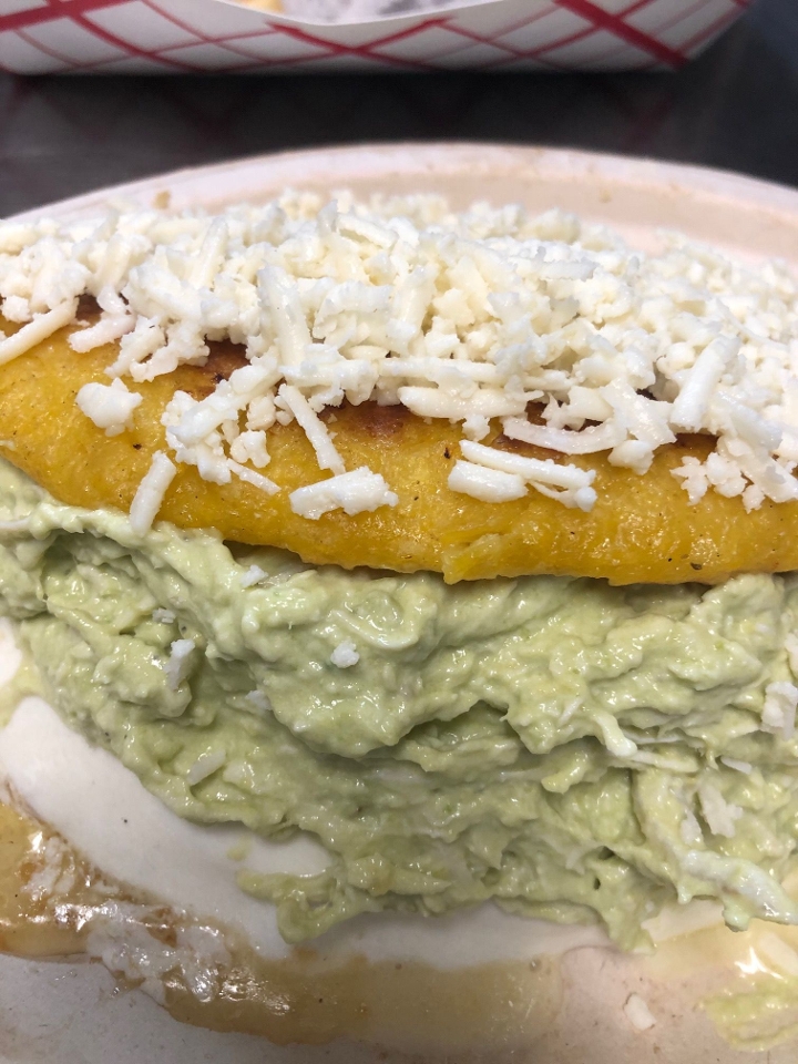 Cachapa Queso y Reina Pepiada/Cheese&Reina Pepiada Cachapa.