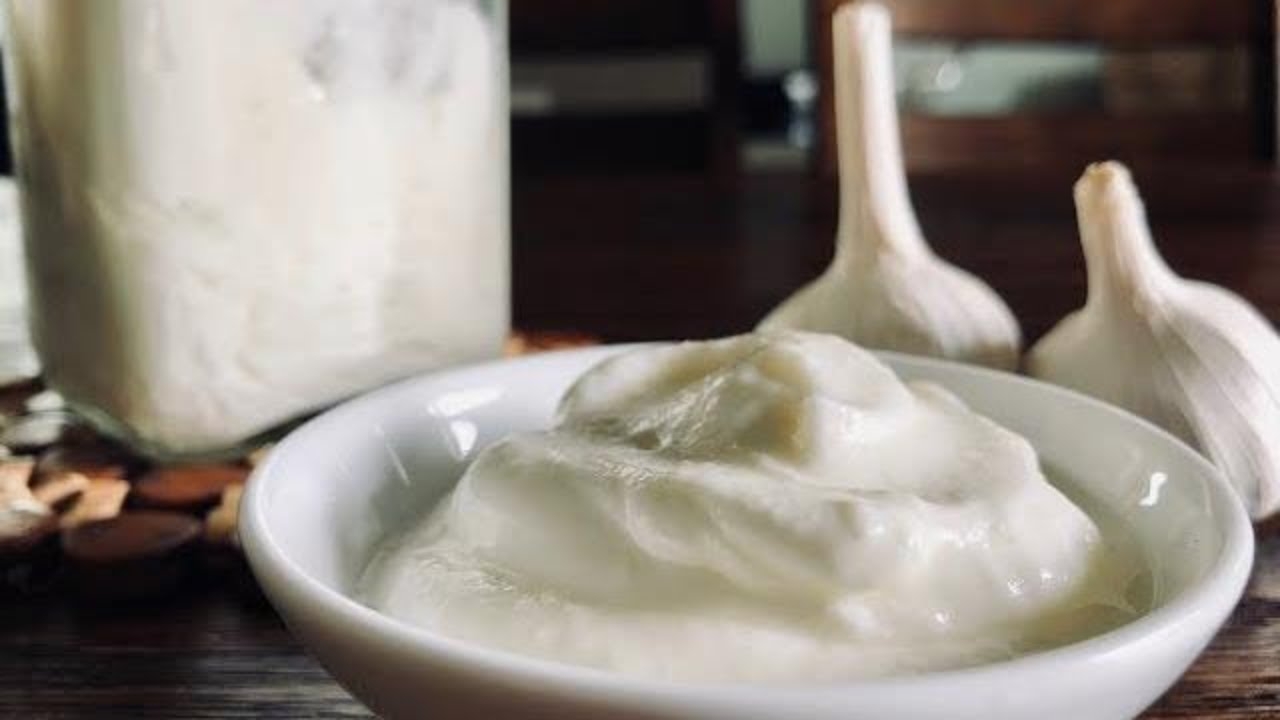 Garlic sauce.