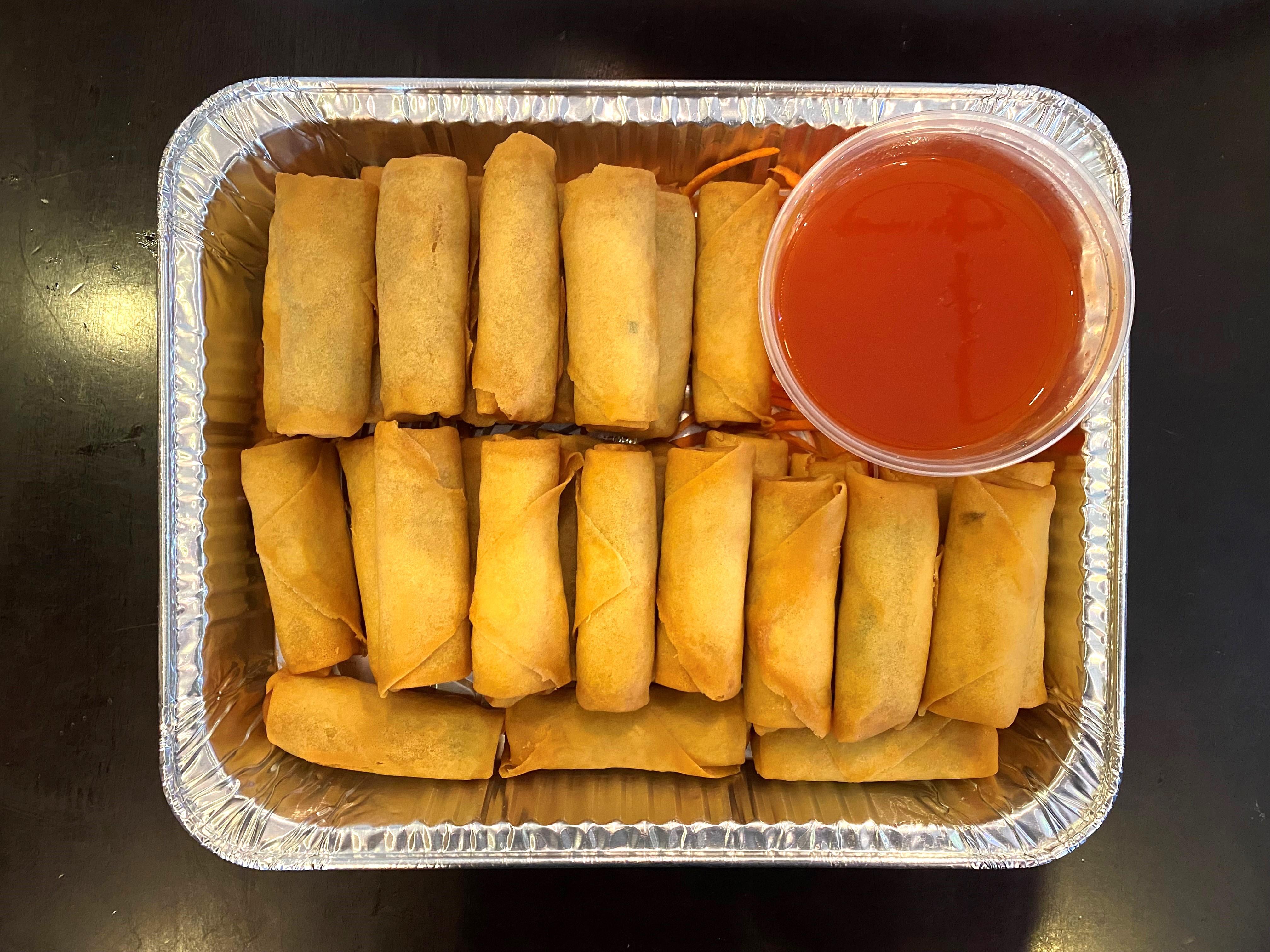 Crispy Chicken Spring Rolls (30 Pieces Tray).