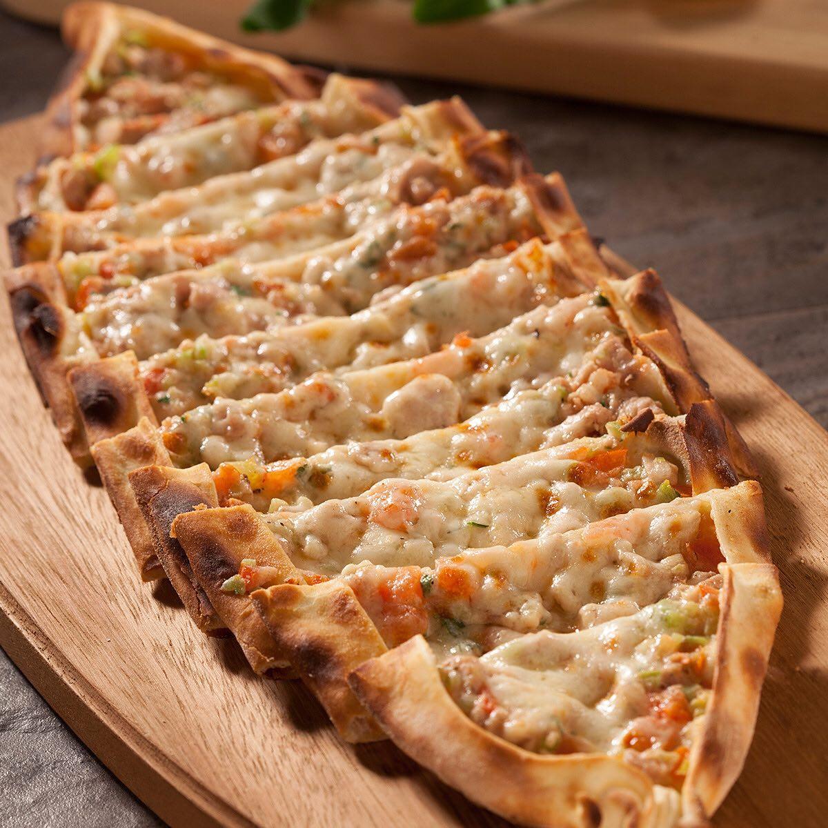 Pide with Chicken Stews.