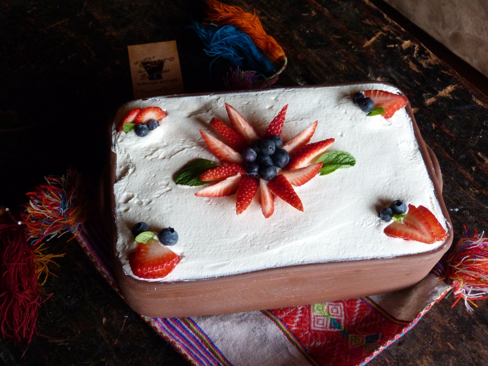 (S) Whole Nana's Tres Leches™.