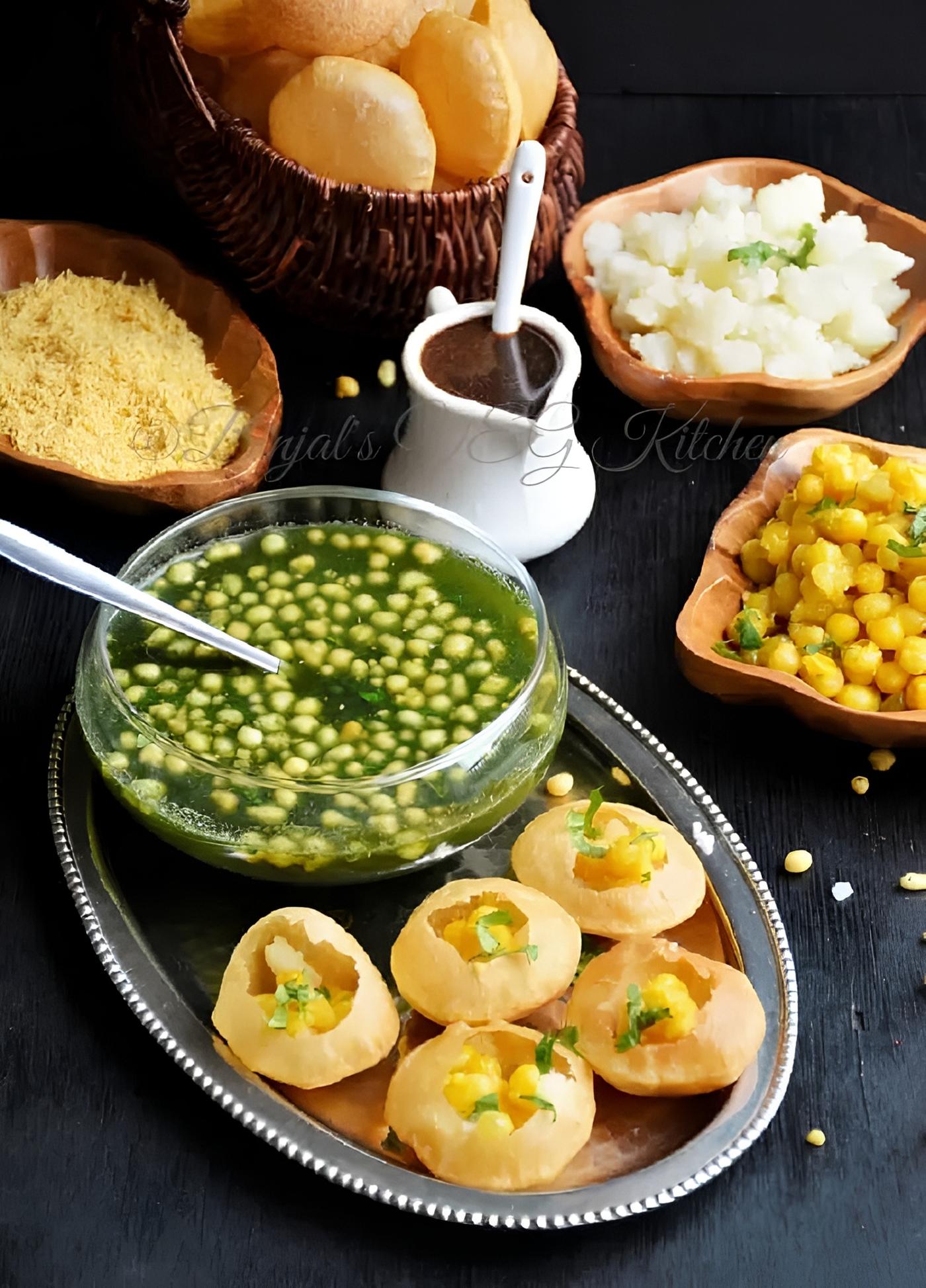 Pani Puri.