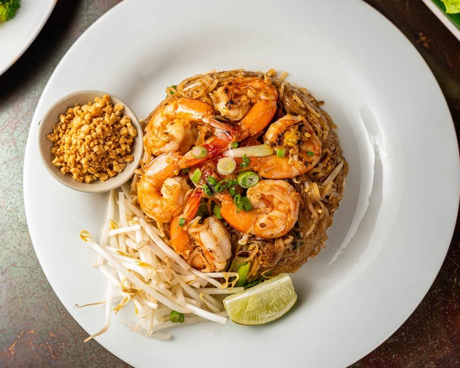 L. Pad Thai.