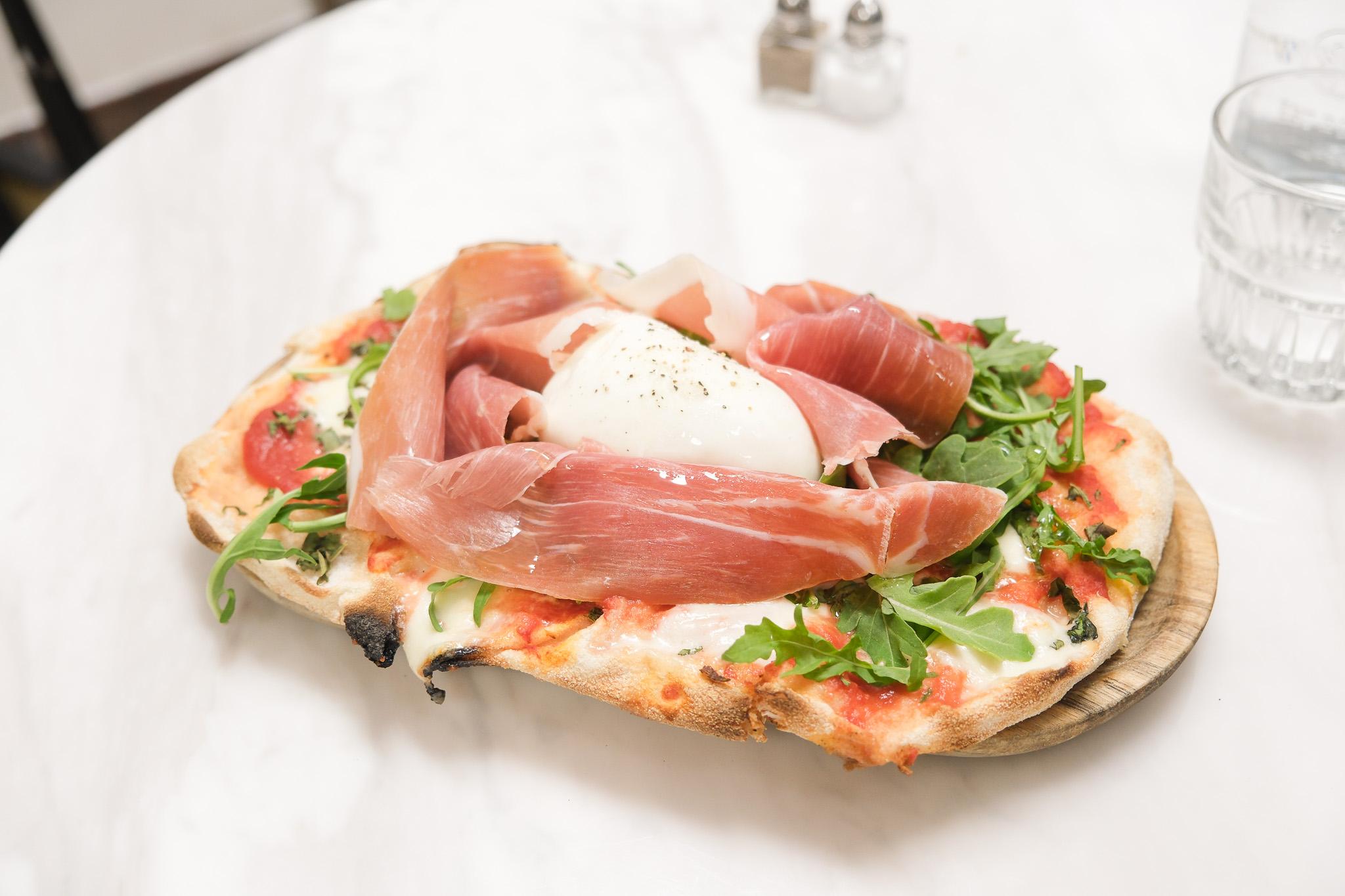 Sofia Loren Pizza.