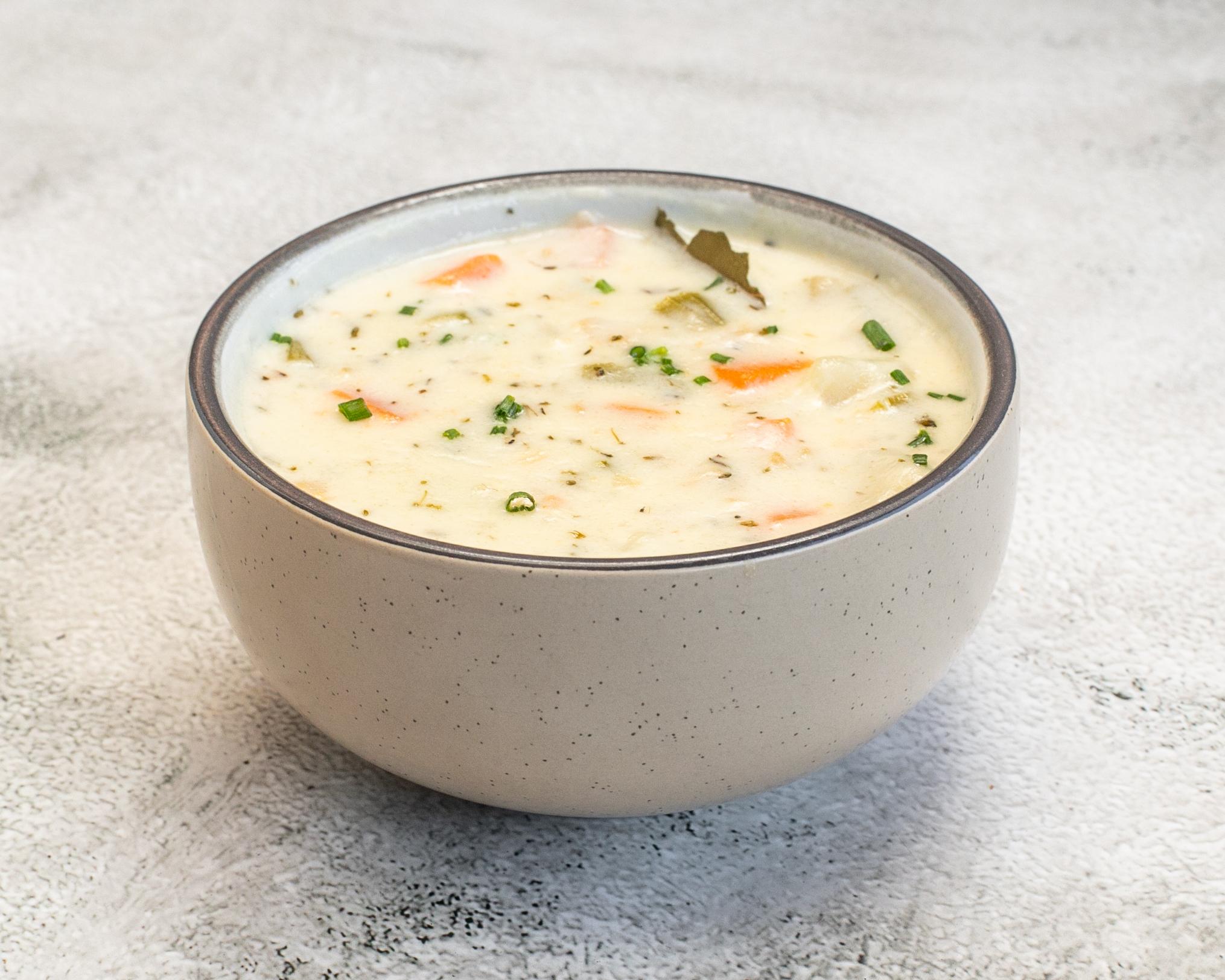 Clam Chowder New England Style.