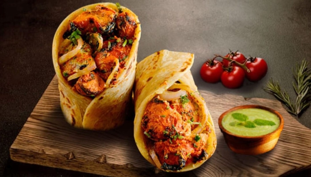 Lehsooni Chicken Tikka Wrap (Mild).