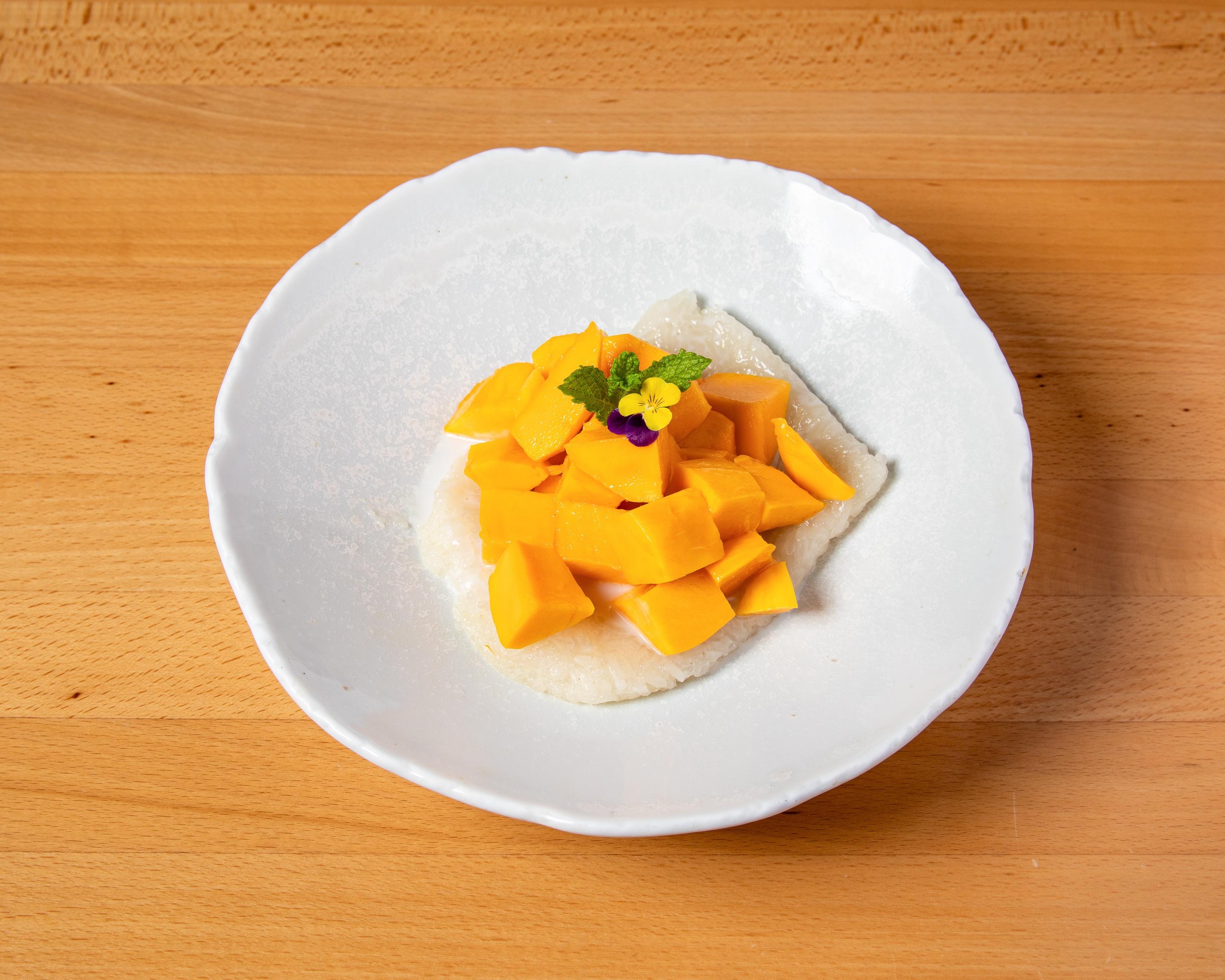Mango Sticky Rice (Seasonal).