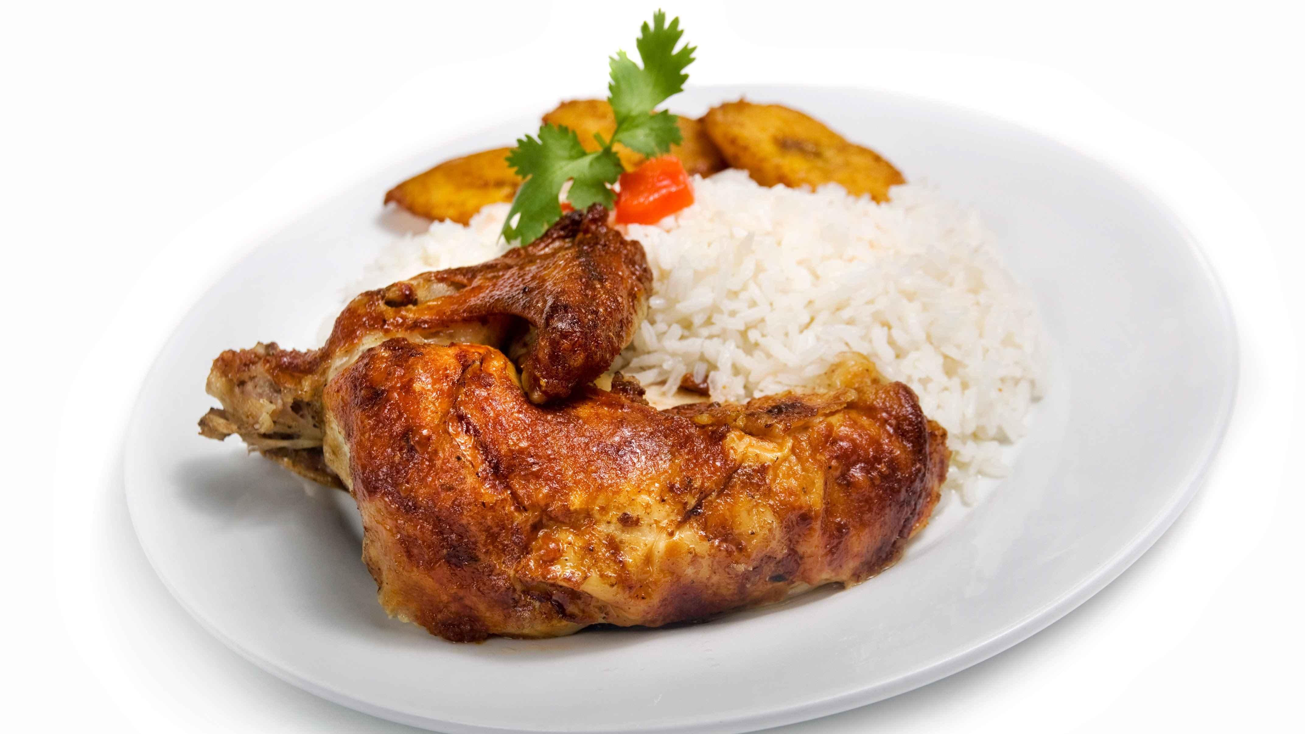 Lunch: 1/4 Rotisserie Chicken - pollo rostizado.