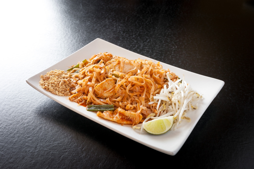 (L) GF Pad Thai.