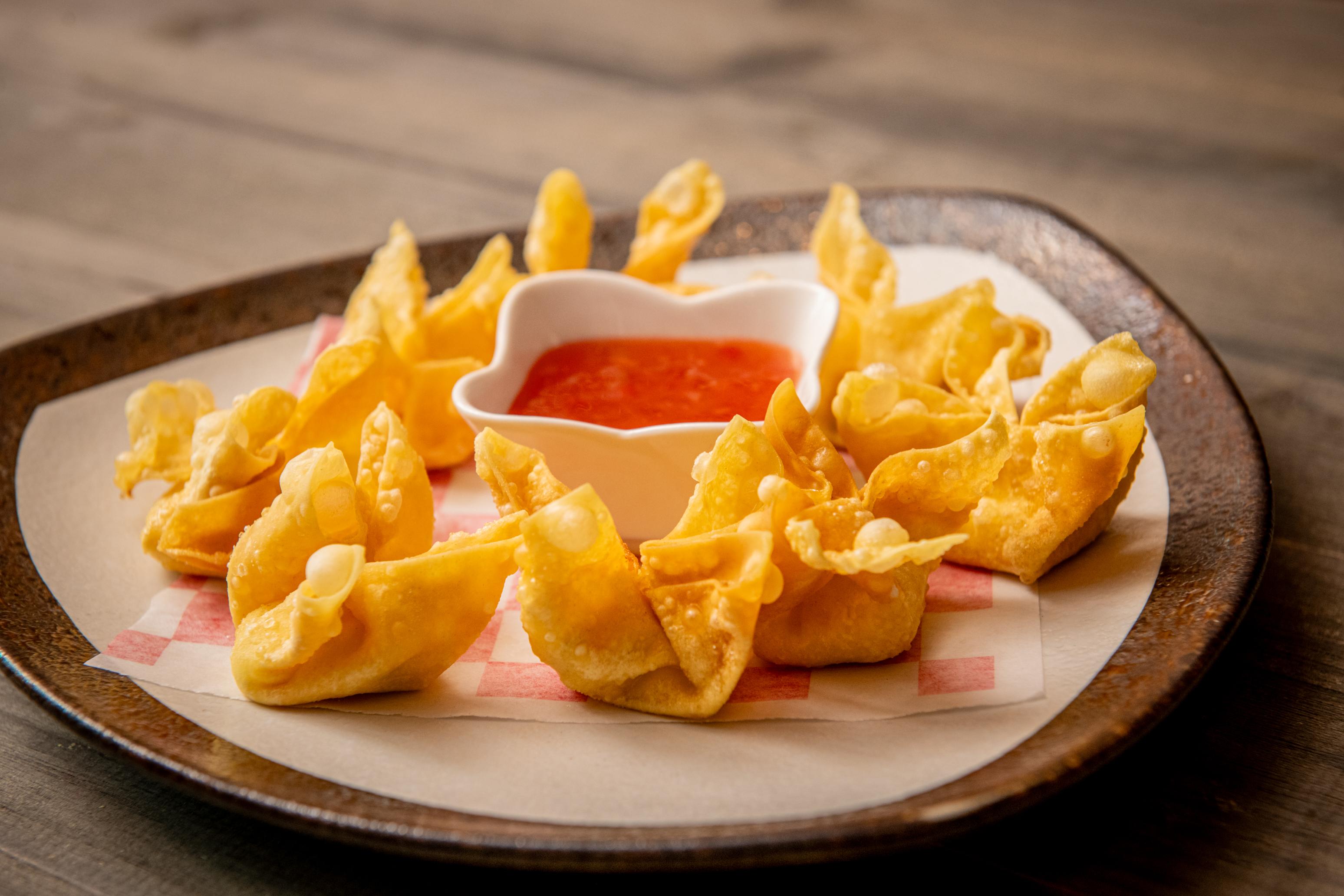 Crab Rangoon (8pcs).