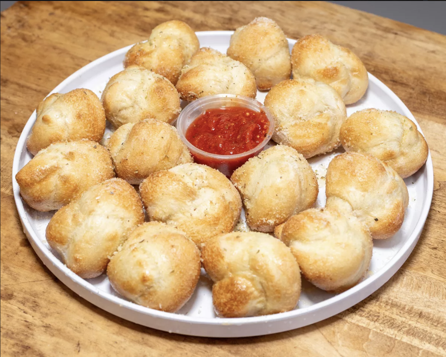 12 Garlic Knots with Sauce.