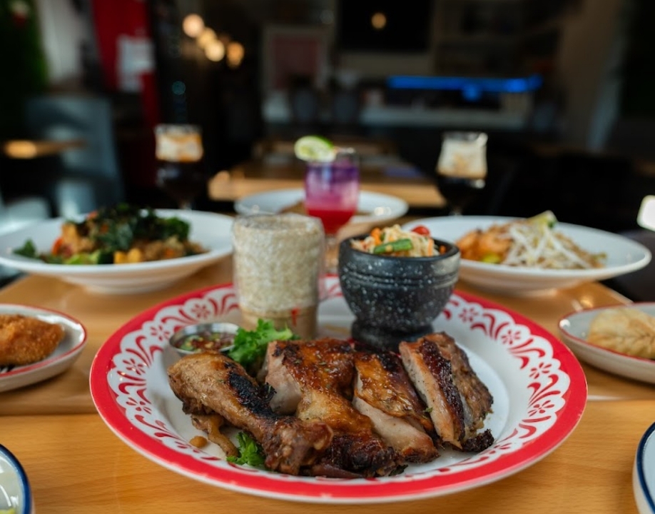 Gai Yang Somtam.