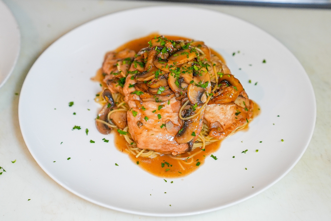 Half Tray Chicken Marsala.