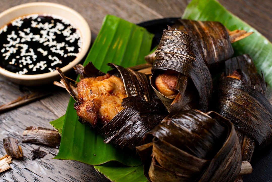 Chicken Wrap (Gai Hor Bai Toey).