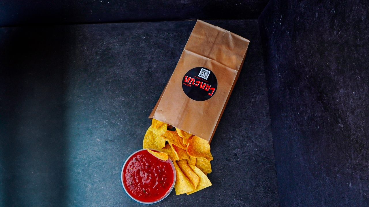 House Salsa & Chips.