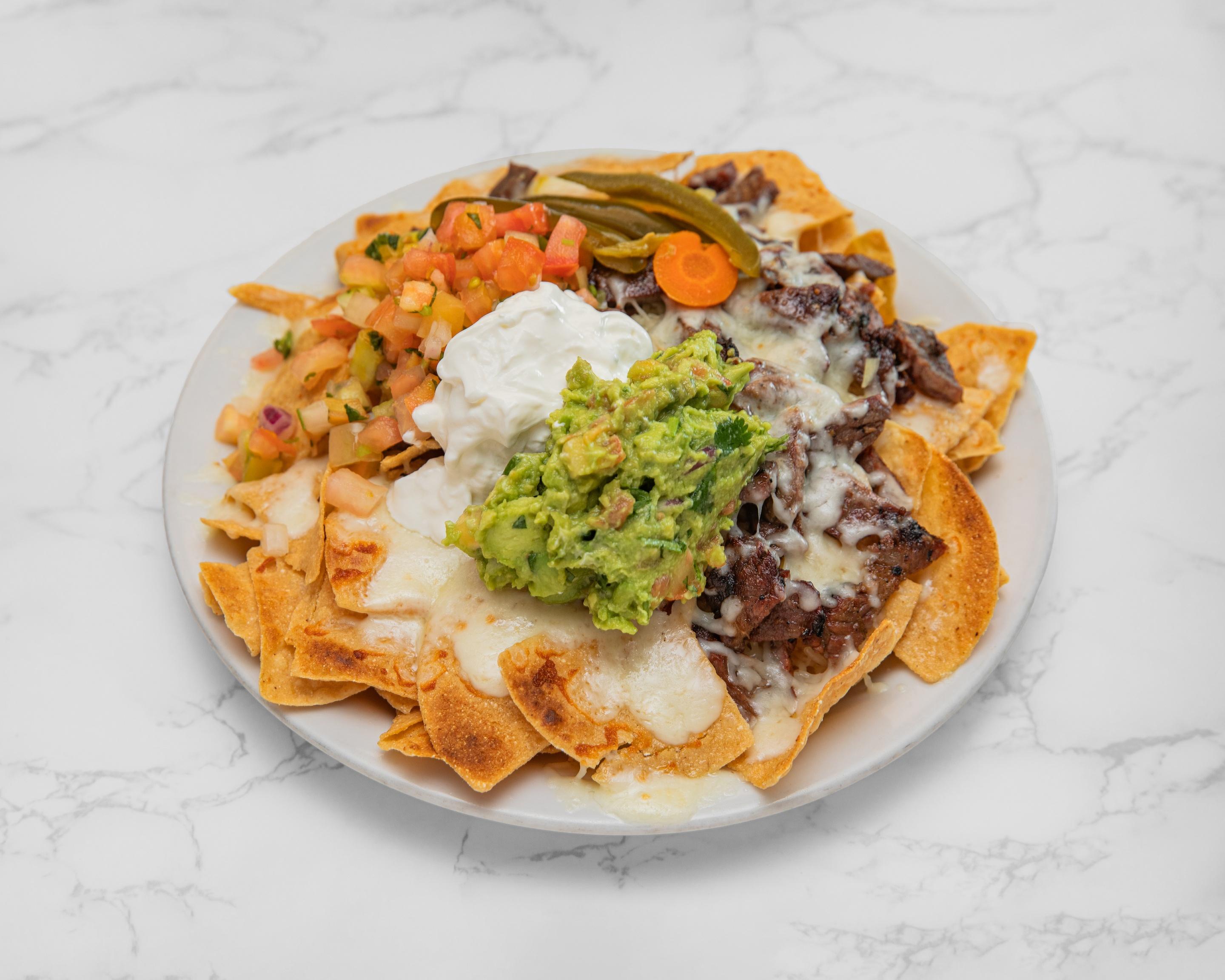 Nachos Con Todo.