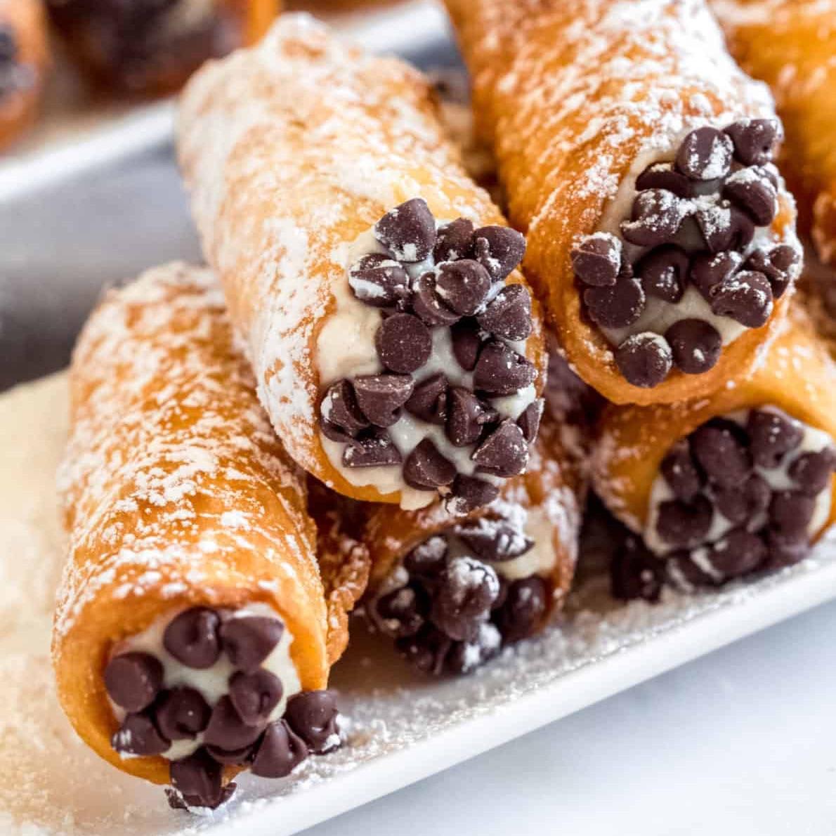 Cannoli.
