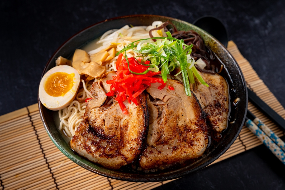 Mayu 'Black Garlic' Ramen.