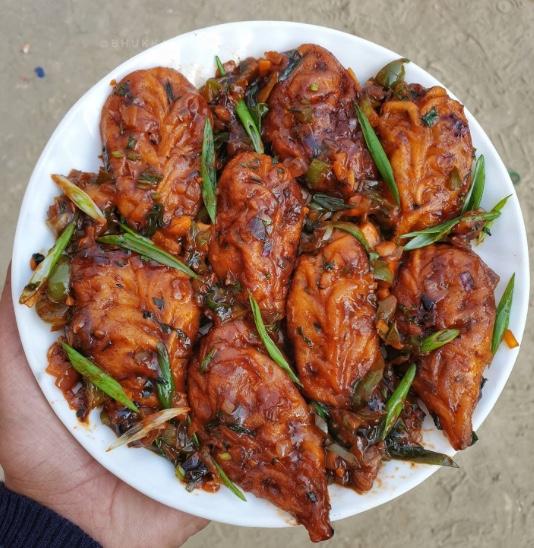 Paneer Manchurian Momos.