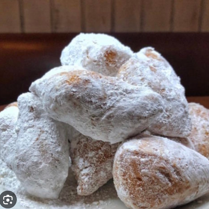 Zeppole (12).